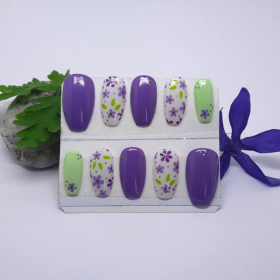 Lilac Flower Press On Nails