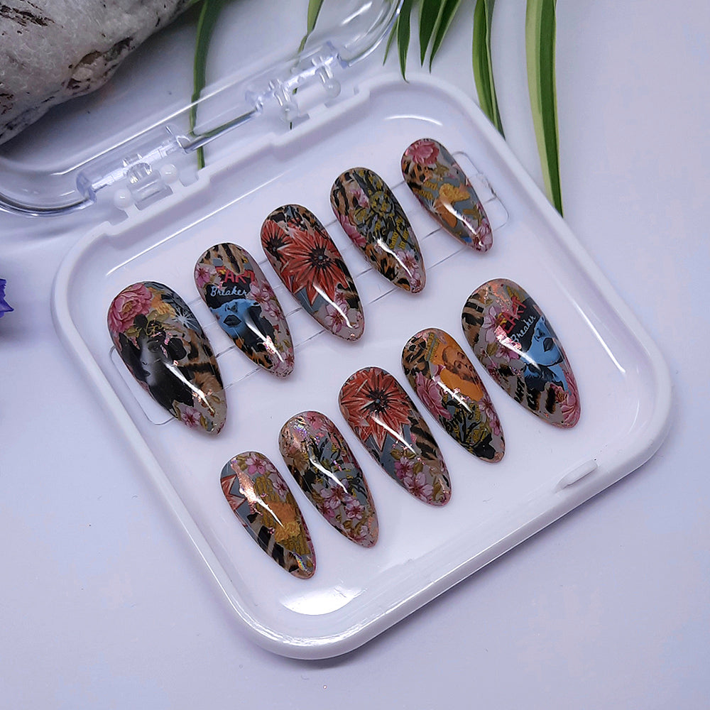 hand made reusable press on nails with a pop art design
