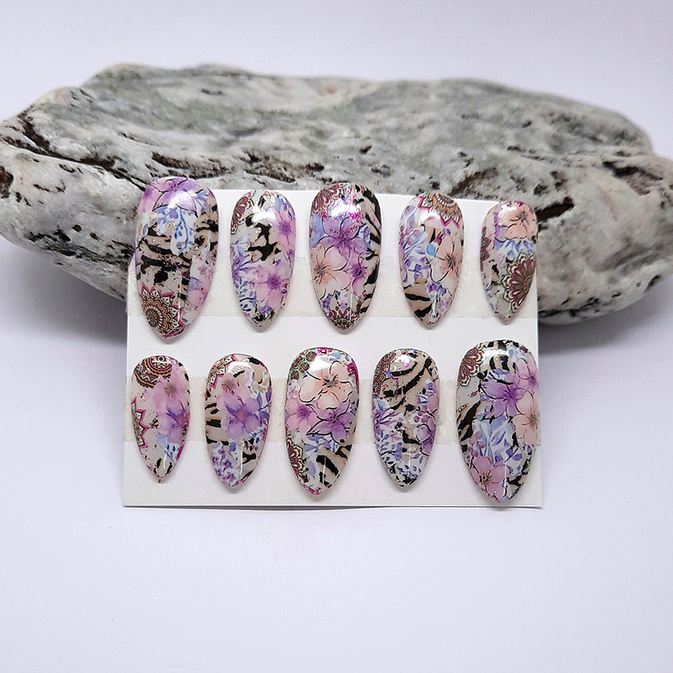 Pretty Pastel Press On Nails with Flowers