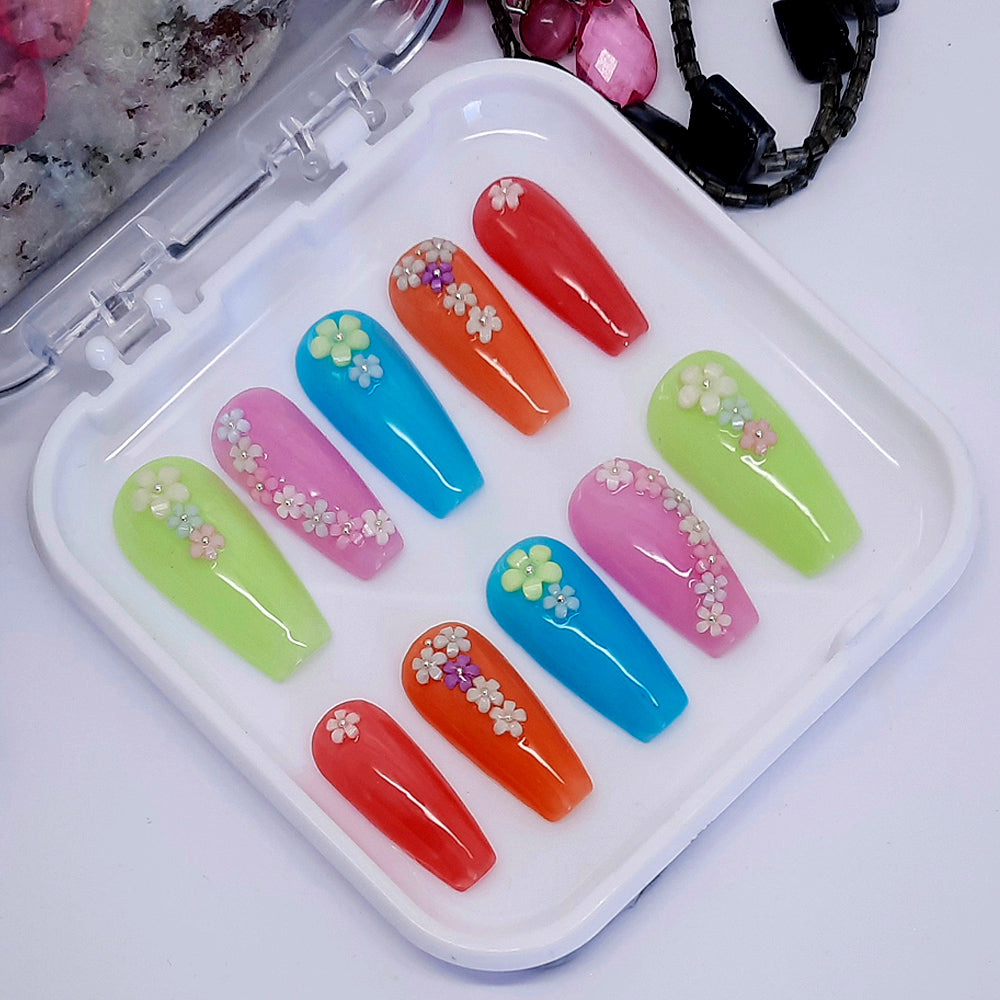 Press On Nails with Flower Nail Art