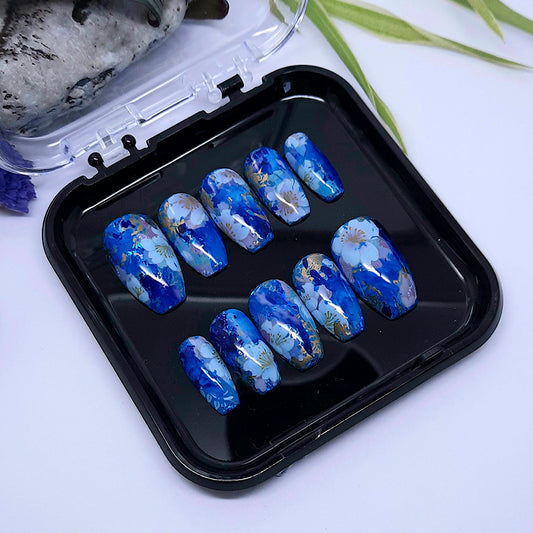 beautiful blue floral hand made press onnails by Moona nails